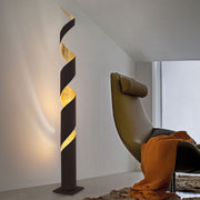 Braga, Stehleuchte Truciolo LED, Schwarz-Blattgold, stilvolle Raumbeleuchtung