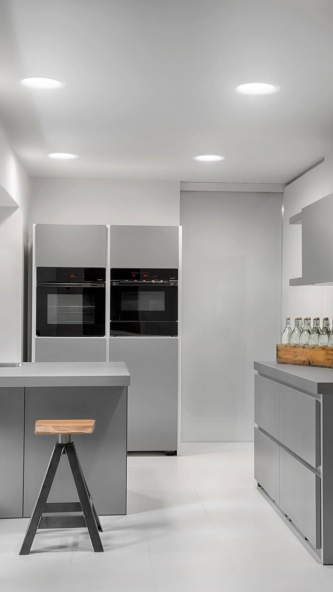 Arkoslight LED Einbauleuchte Drop micro matt, schwarz, moderne Anwendung in der Küche