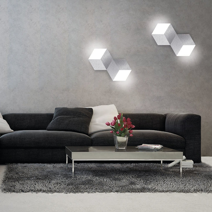 Geo wall/ceiling light