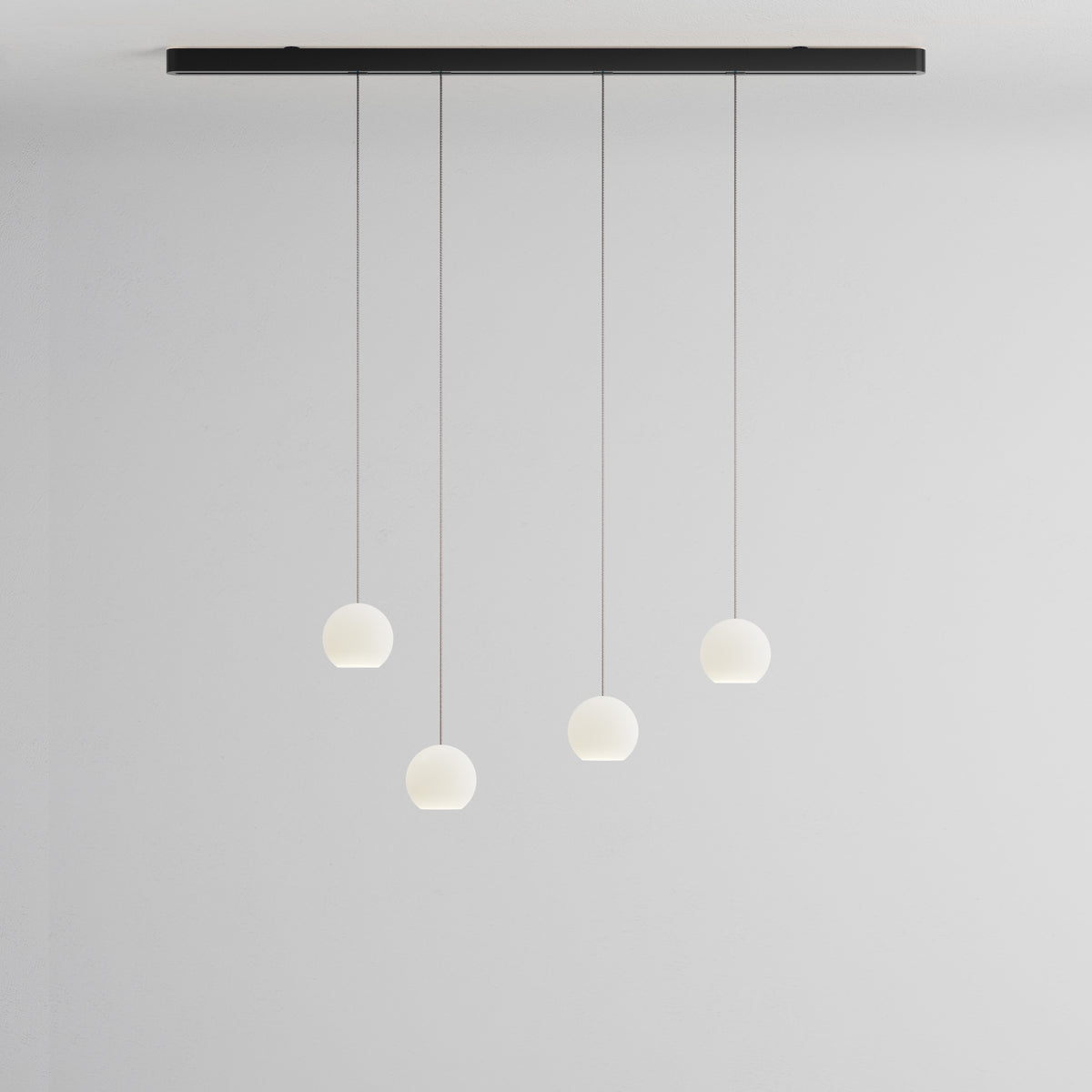 Komot, Pendelleuchte KOS Quattro 150cm, Schwarz-Edelstahl, Produktbild kleines Glas