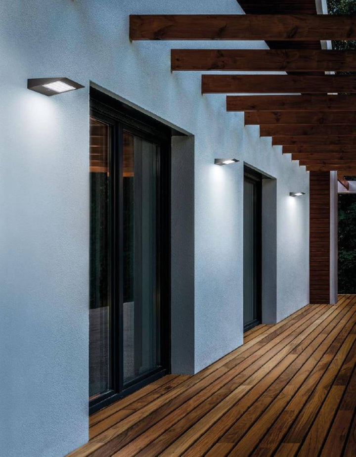 Applique murale solaire