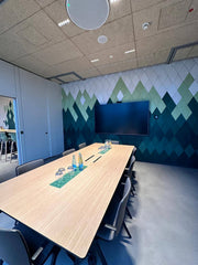 Arkoslight Black Foster LED Spots 5-fach 19 Grad, schwarz, moderne Anwendung im Konferenzraum