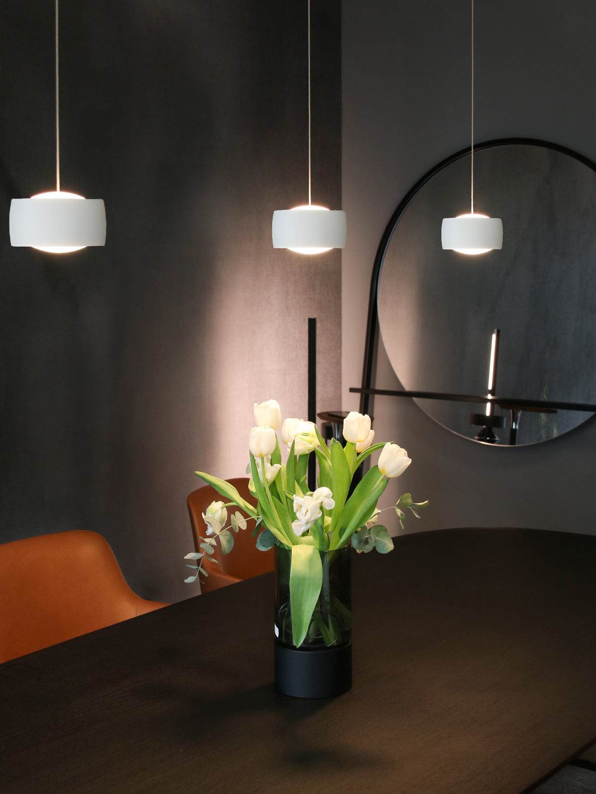 Oligo, Pendelleuchte Grace, Raumbild, stilvolle Lichtlösung