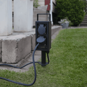 Lampenwelt, Steckdosensäule Rago 2-fach mit Erdspieß, Garten unten offen, praktische Außensteckdose
