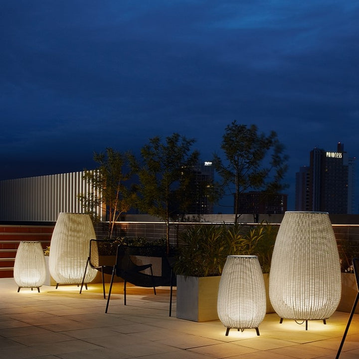 Amphora outdoor light