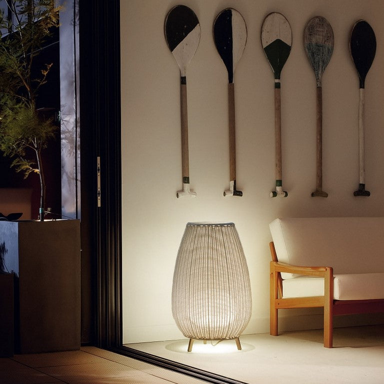 Amphora outdoor light