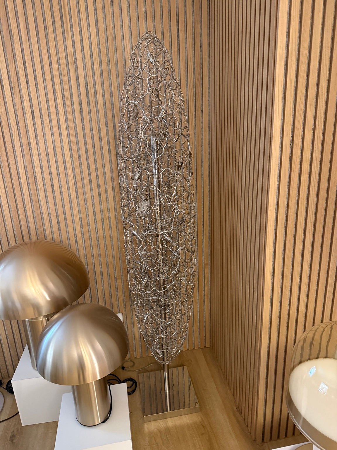 Brand van Egmond Crystal Waters Stehleuchte Nickel – Ausstellungsstück