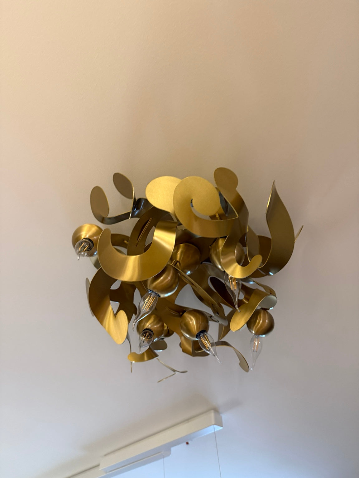 Brand van Egmond KELP Deckenleuchte Gold Ø60 cm – Ausstellungsstück