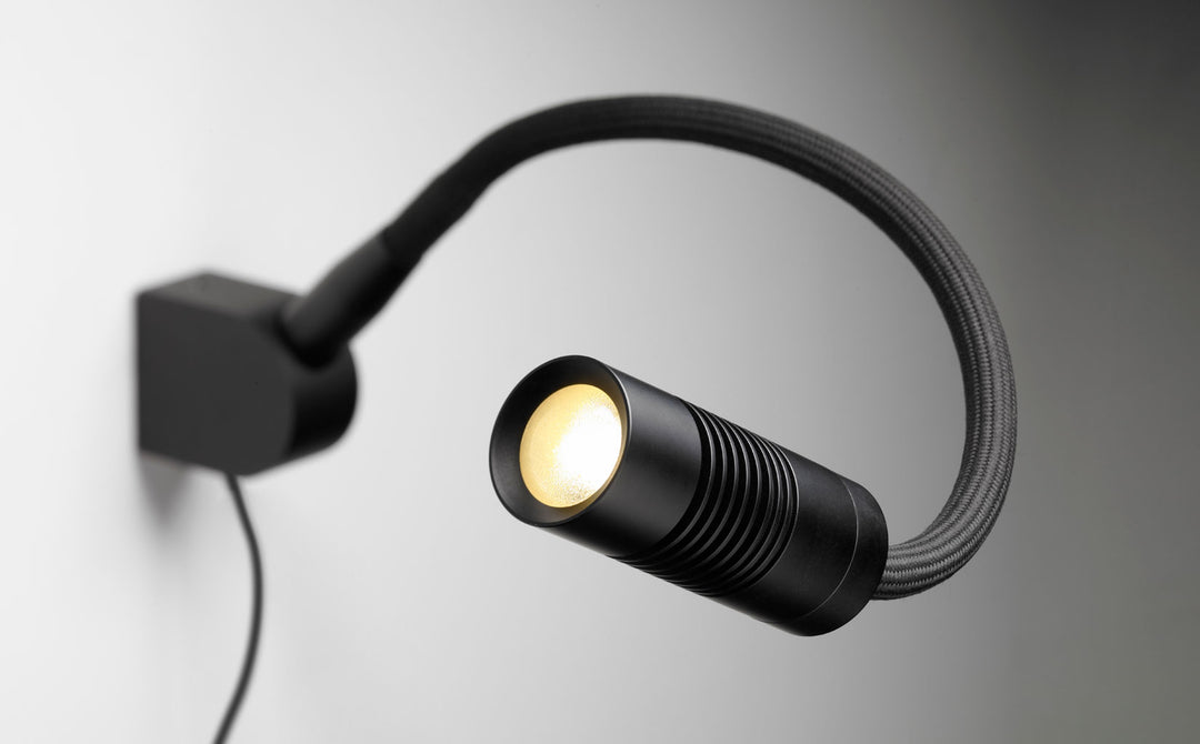 OLIGO A LITTLE BIT schwarze LED-Wandleuchte als Leseleuchte