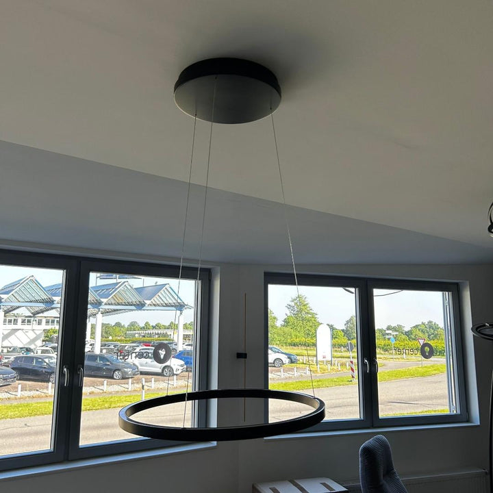 Suspension Lisa, noire, 60 cm (pièce d'exposition)