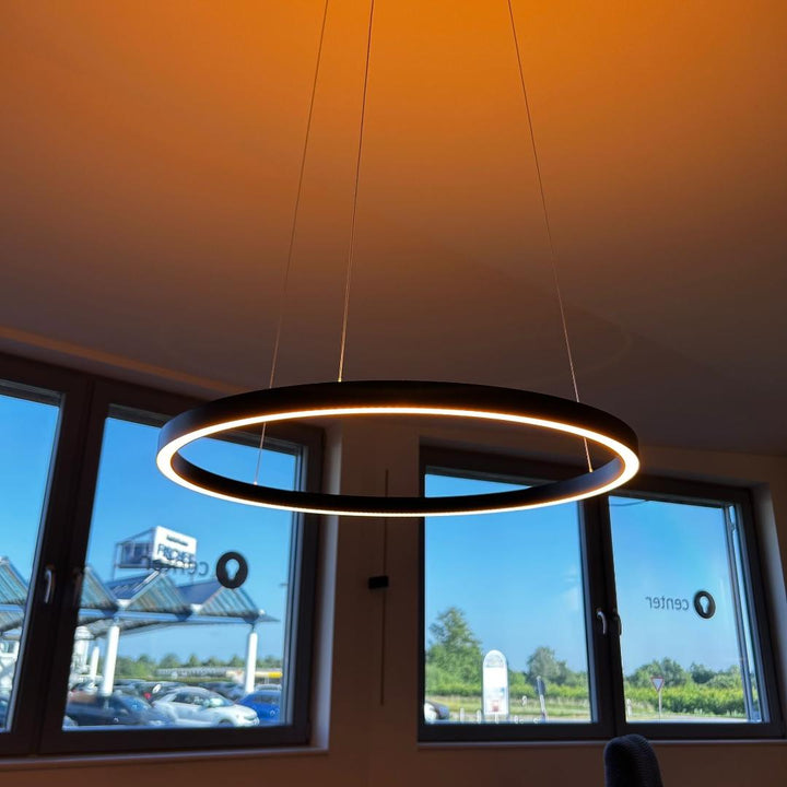 Suspension Lisa, noire, 60 cm (pièce d'exposition)