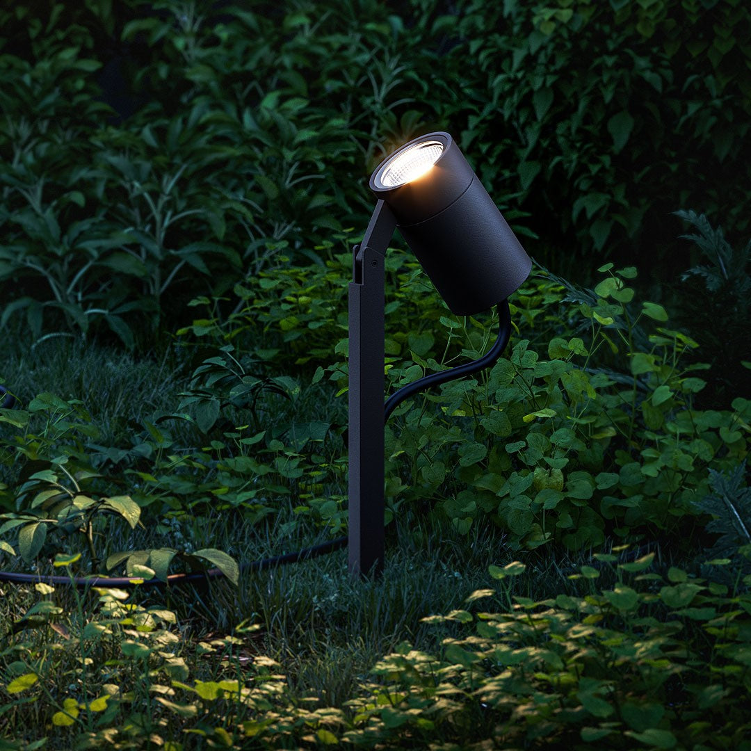 IP44.de, Spießleuchte piek mini, Raumbild Garten