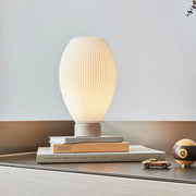 Recozy, Tischleuchte Pillar, Raumbild, moderne Tischbeleuchtung