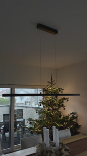 GKS Knapstein Pendelleuchte Linda, schwarz, moderne Anwedung im Wohnzimmer