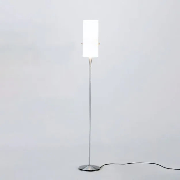 Serien, Stehleuchte CLUB Floor S, Aluminium, hochwertige Wohnraumbeleuchtung