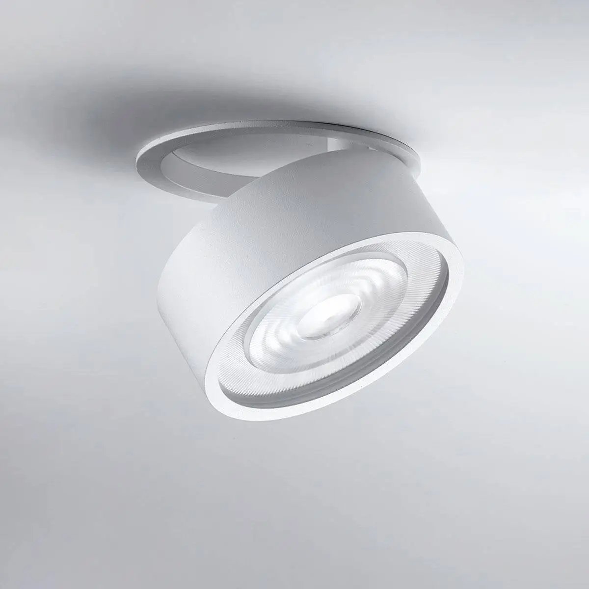LUX-IT, Halbeinbaustrahler Swing In 15,5W, Raumbild, hochwertige Lichtplanung