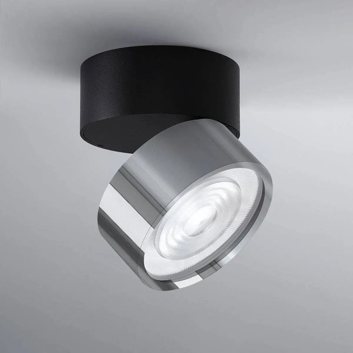 LUX-IT, Aufbaustrahler Swing Out 15,5W, Raumbild, hochwertige Raumbeleuchtung