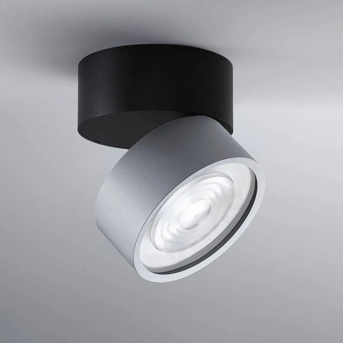 LUX-IT, Aufbaustrahler Swing Out 15,5W, Raumbild, moderne Lichtplanung