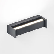 IP44.de, Wandleuchte slat one, Detail, moderne Lichtlösung