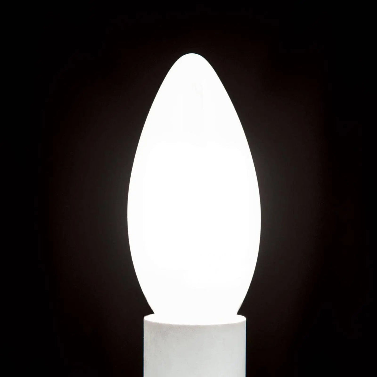 Orion, LED Kerze E14 5W matt, Verpackung, warmweißes Leuchtmittel