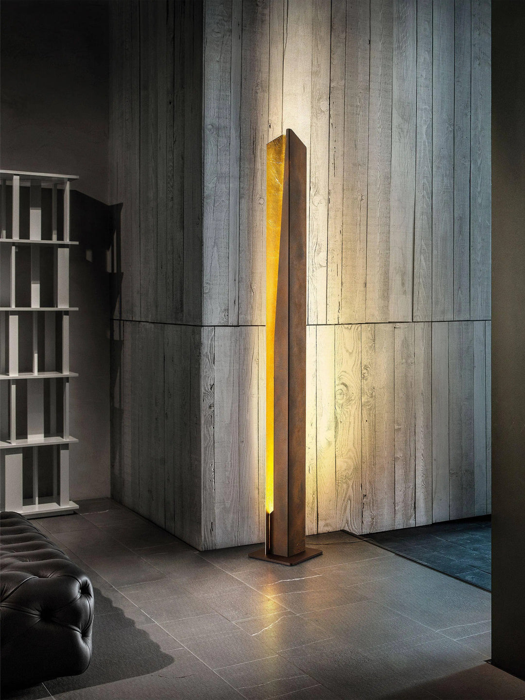 Piantana Lithos rouille, intérieur feuille d'or